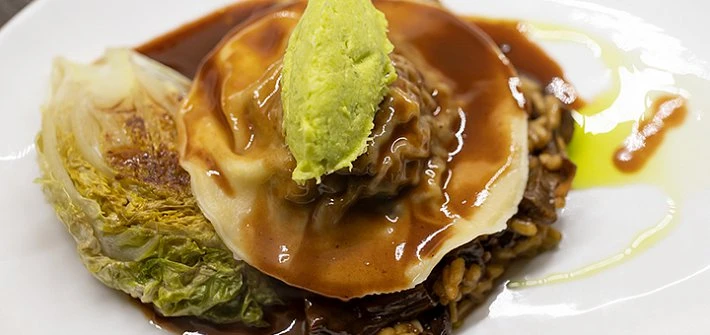 Braised oxtail raviolo